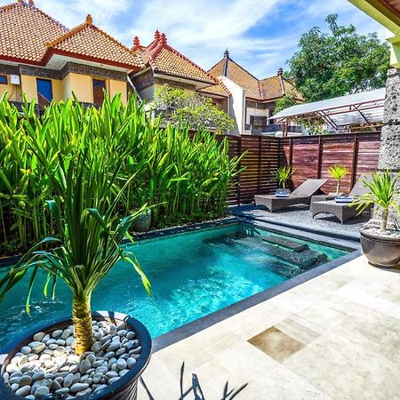 De Cinta Villa - Kuta - 5 Bedrooms - Heart Of Kuta المظهر الخارجي الصورة