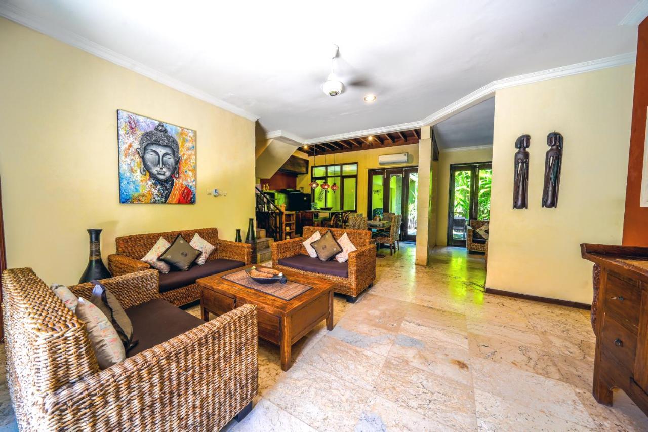 De Cinta Villa - Kuta - 5 Bedrooms - Heart Of Kuta المظهر الخارجي الصورة